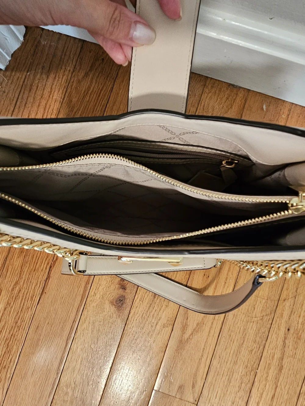 NWT Michael Kors Whitney Leather Chain Strap Tote
